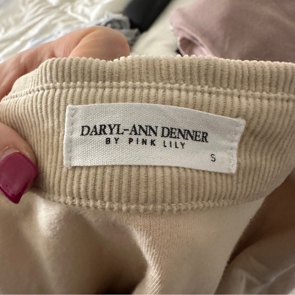 Daryl Ann Denner by Pink Lily Tan Corduroy Button Down Shacket Size Small - Picture 7 of 7